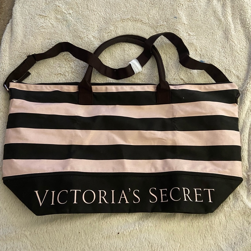 TraditionalExclusive Victoria Secret Overnight Bag Gem